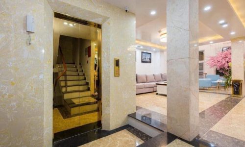 Cần sang gấp khách sạn mặt tiền