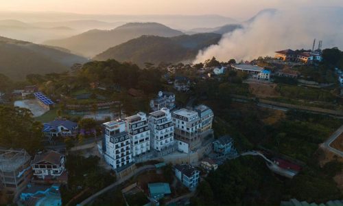 Bán khách chuẩn 3 sao mặt tiền đường đồng đa View toàn cảnh thành phố đà Lạt