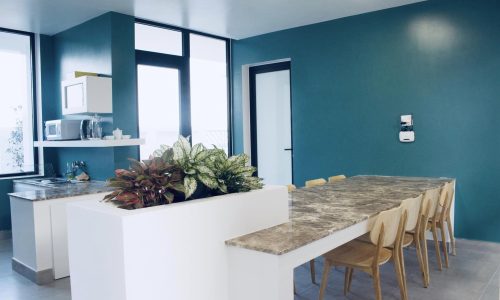 Bán căn biet thự nghỉ dưỡng tại thành phố đà Lạt .