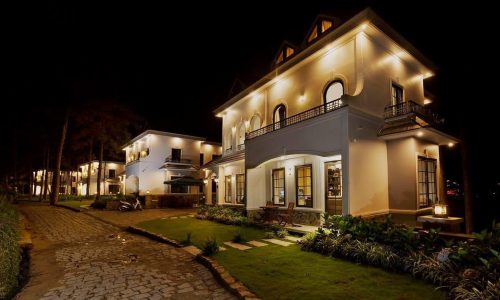 𝓥𝓲𝓵𝓵𝓪 𝐧𝐠𝐚𝐲 𝐭𝐫𝐮𝐧𝐠 𝐭â𝐦 Đà𝐋ạ𝐭